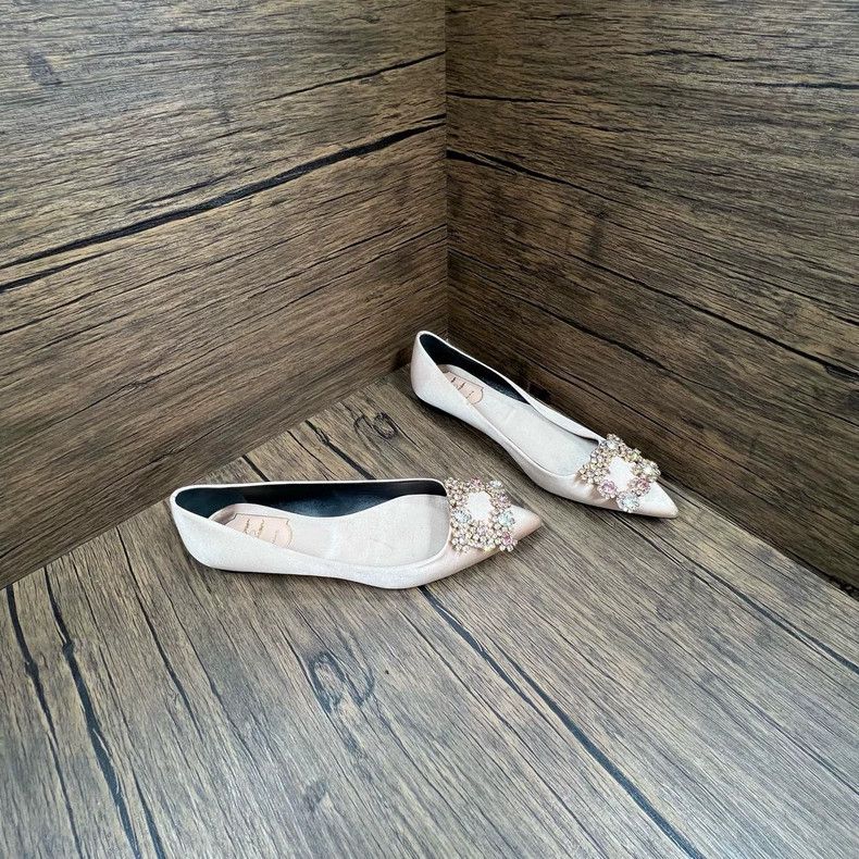 Roger Vivier Roger Vivier Pink Satin Flats with Rhinestones Size US 6 / IT 36 - 4 Thumbnail