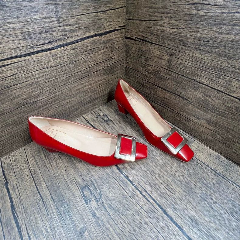 Roger Vivier Roger Vivier Red Buckle Mid-Heeled Shoes Size US 8 / IT 38 - 4 Thumbnail
