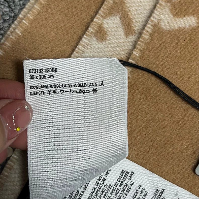 Balenciaga Balenciaga Brown Logo Wool Scarf Size ONE SIZE - 3 Thumbnail