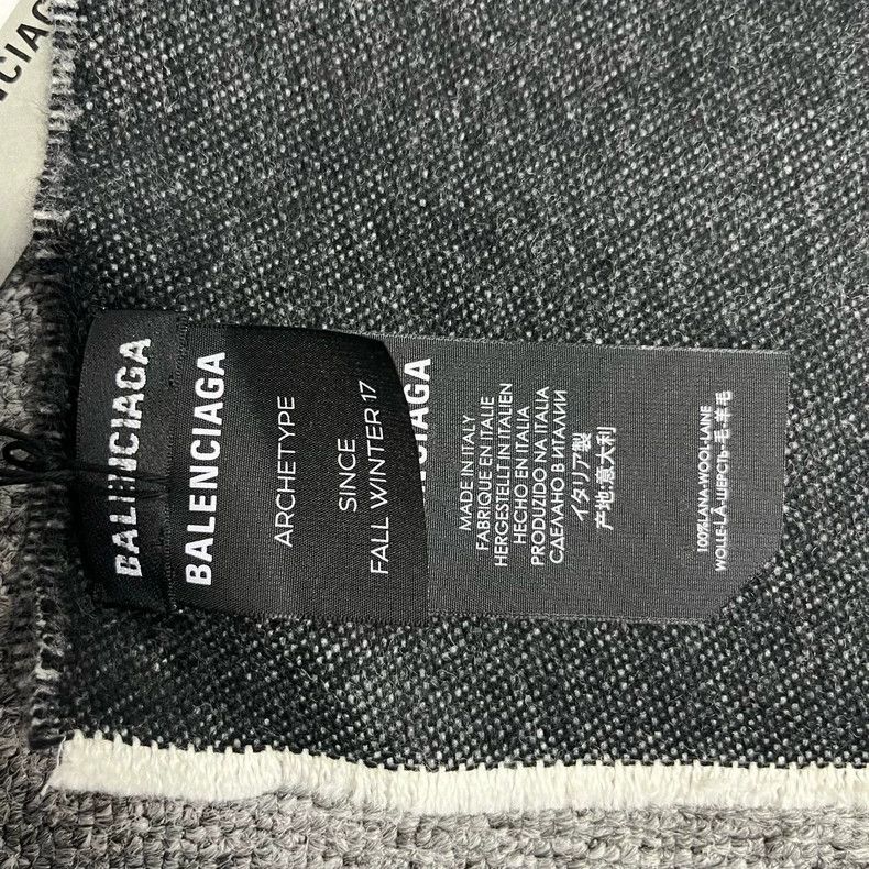 Balenciaga Balenciaga Black and White Logo Wool Scarf Size ONE SIZE - 2 Thumbnail