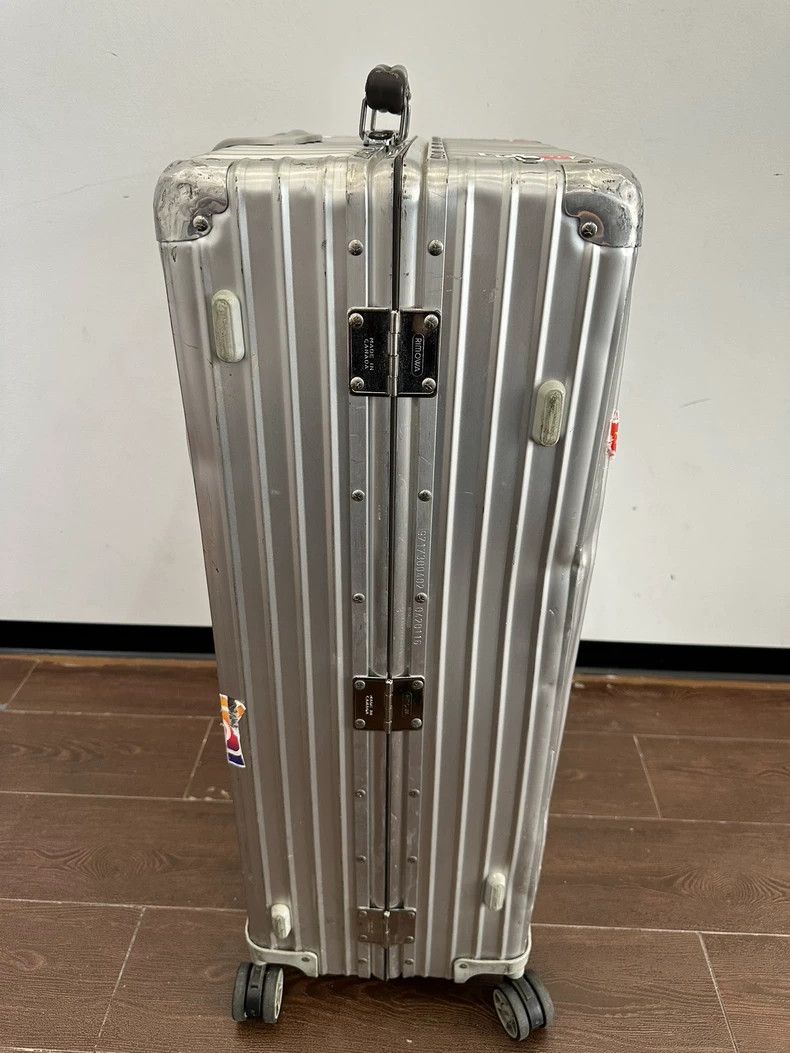 Louis Vuitton Rimowa Classic Vintage Silver Suitcase 26 Inch Size ONE SIZE - 4 Thumbnail
