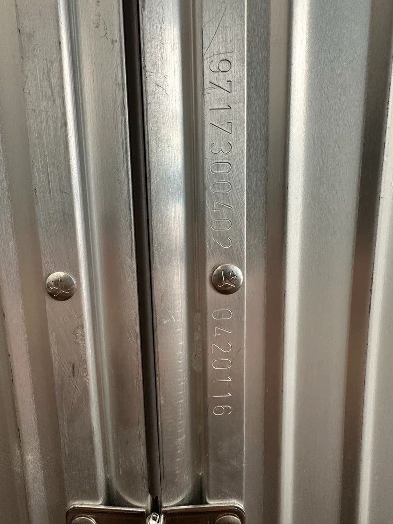 Louis Vuitton Rimowa Classic Vintage Silver Suitcase 26 Inch Size ONE SIZE - 7 Thumbnail