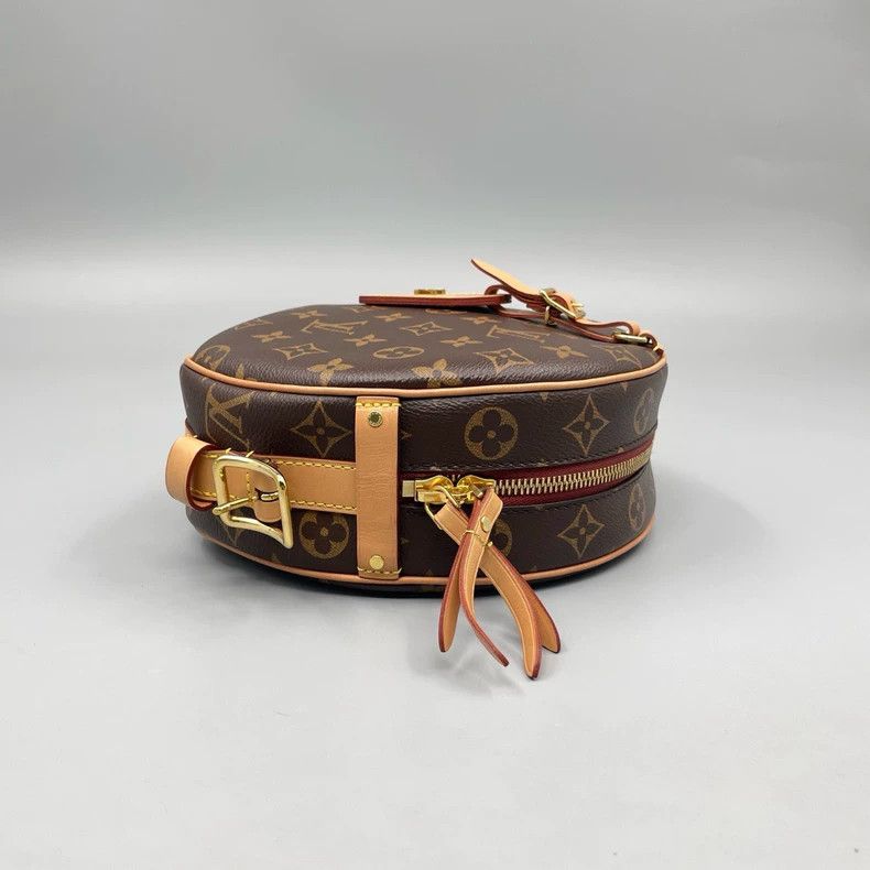 Louis Vuitton Louis Vuitton Monogram Large Round Crossbody Bag Size ONE SIZE - 5 Thumbnail