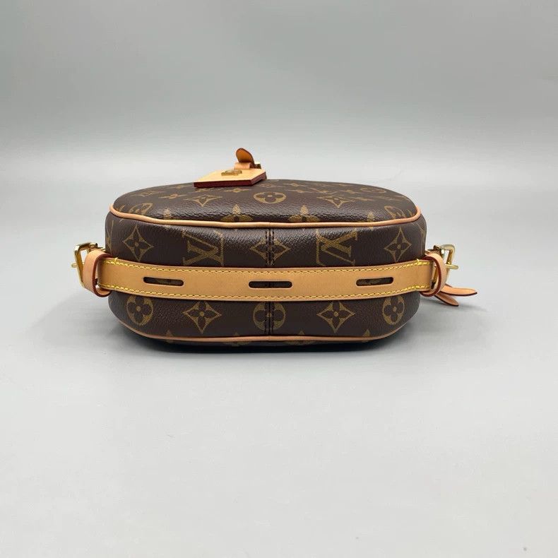 Louis Vuitton Louis Vuitton Monogram Large Round Crossbody Bag Size ONE SIZE - 3 Thumbnail