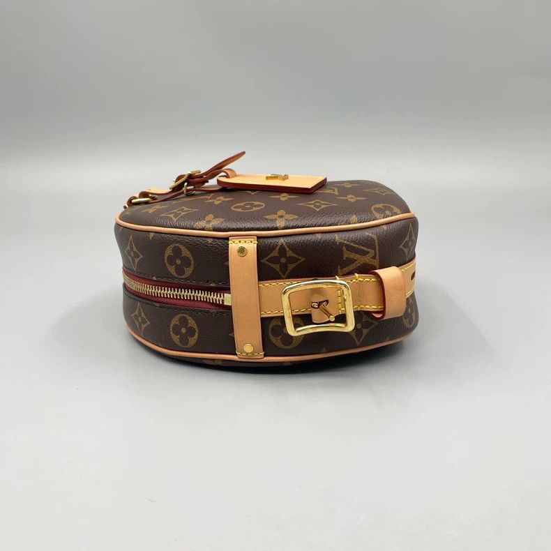 Louis Vuitton Louis Vuitton Monogram Large Round Crossbody Bag Size ONE SIZE - 4 Thumbnail