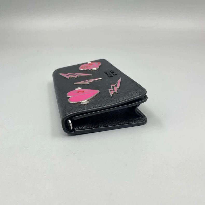 Prada Prada Limited Edition Heart Badge Crossbody Bag Size ONE SIZE - 4 Thumbnail