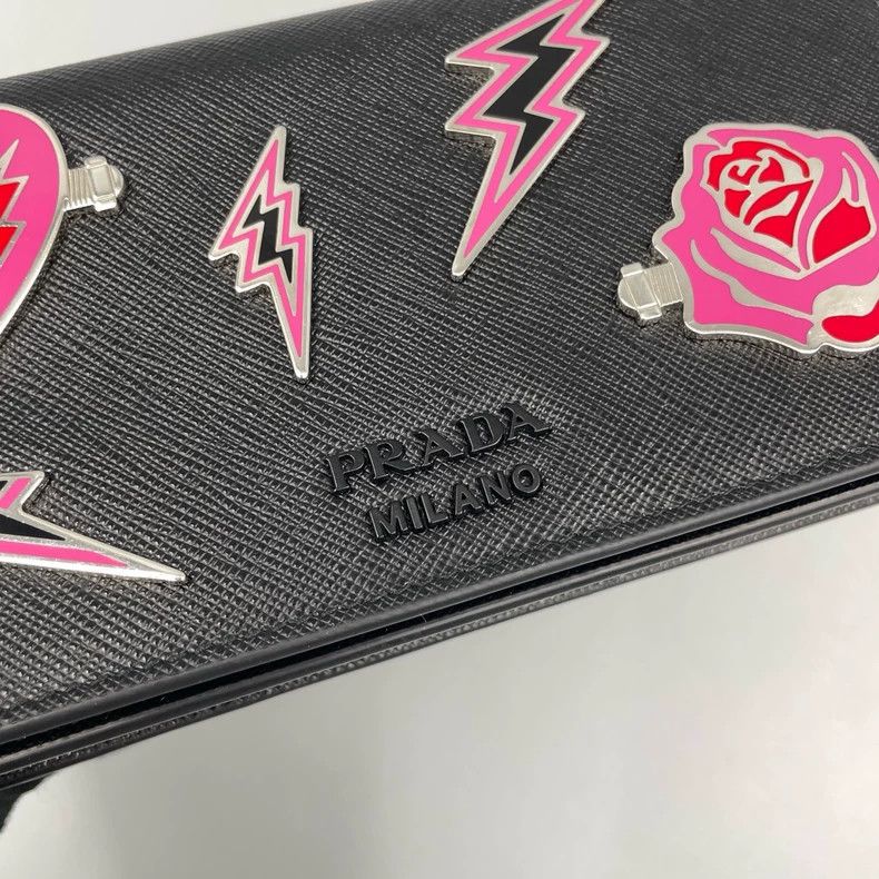 Prada Prada Limited Edition Heart Badge Crossbody Bag Size ONE SIZE - 6 Thumbnail