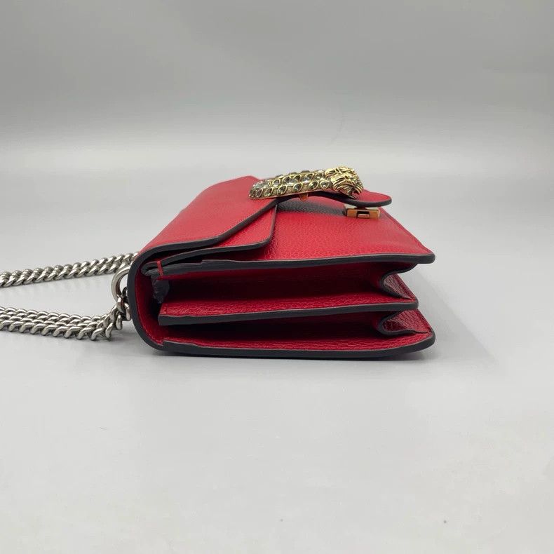 Gucci Gucci Red Leather Shoulder Bag with Buckle Size ONE SIZE - 4 Thumbnail