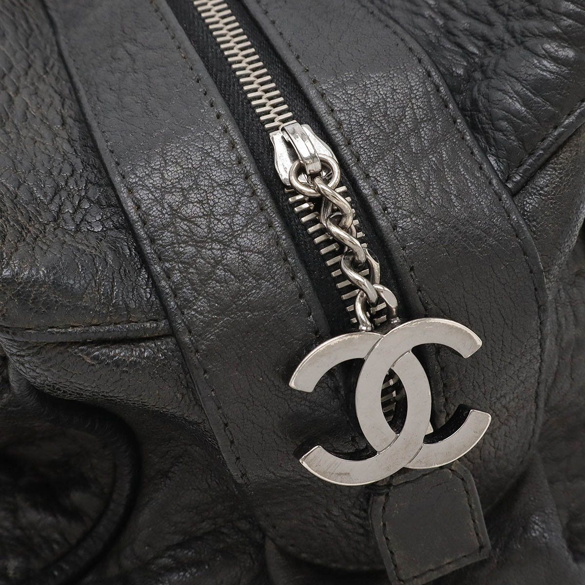 Chanel Chanel Chanel Matelasse Leather Handbag Leather Handbag DUTY FREE for USA Size ONE SIZE - 4 Thumbnail