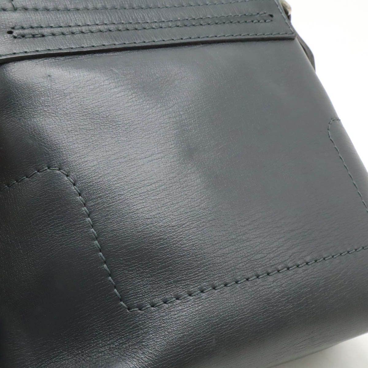 Louis Vuitton Louis Vuitton Louis Vuitton Utah Yuma Leather Shoulder Bag Leather Crossbody Bag M97024 DUTY FREE for USA Size ONE SIZE - 8 Thumbnail