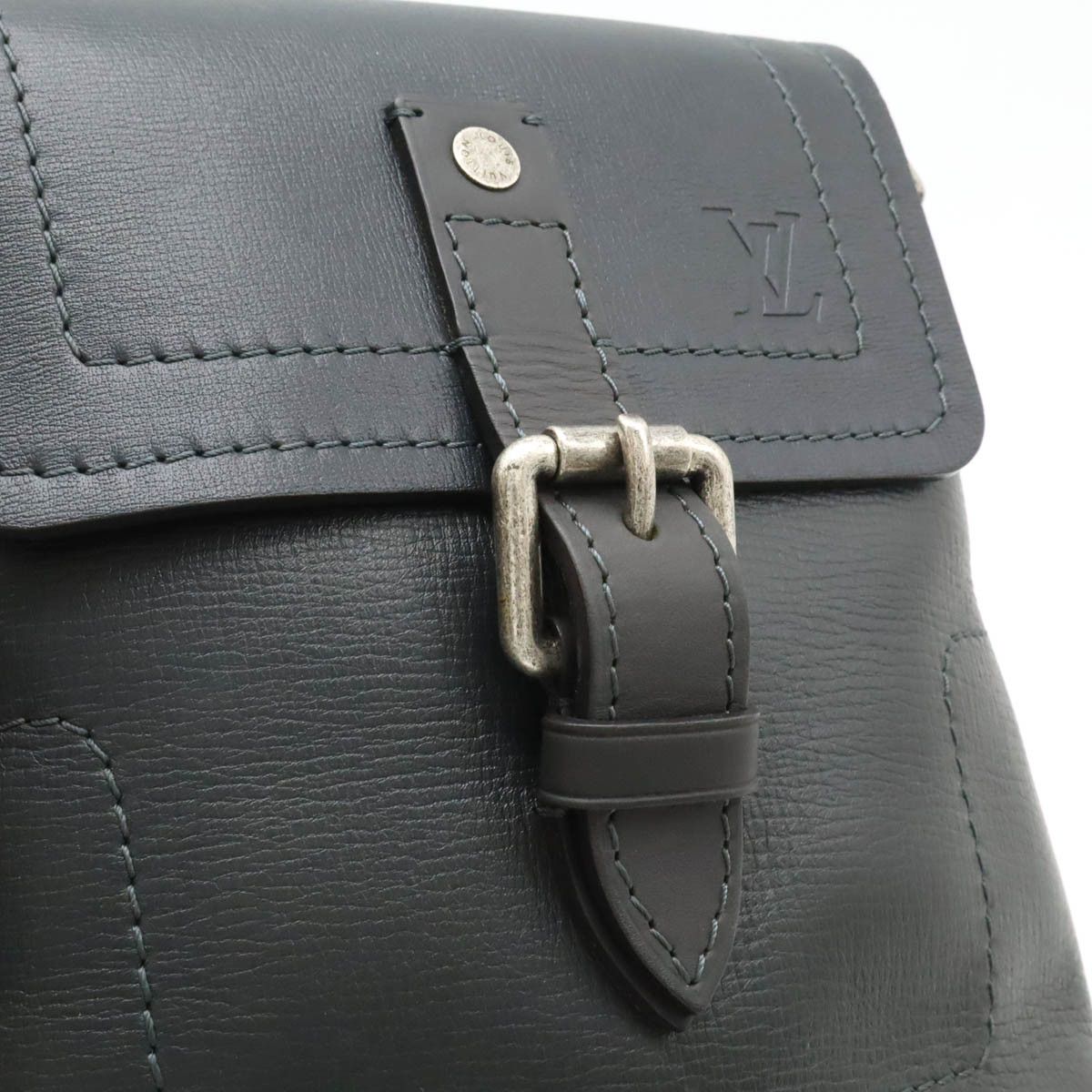 Louis Vuitton Louis Vuitton Louis Vuitton Utah Yuma Leather Shoulder Bag Leather Crossbody Bag M97024 DUTY FREE for USA Size ONE SIZE - 6 Thumbnail