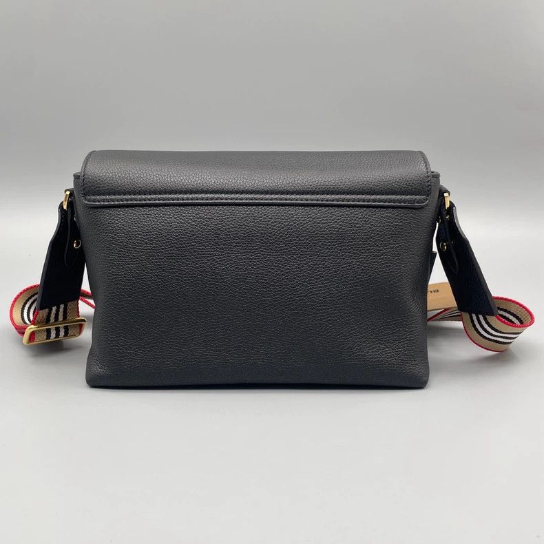 Burberry Burberry Leather Crossbody Messenger Bag Size ONE SIZE - 2 Thumbnail