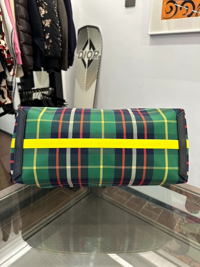 Burberry Burberry The Giant Green Tote Bag Size ONE SIZE - 4 Thumbnail