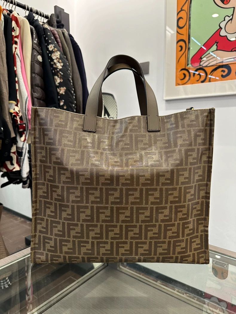 Fendi Fendi Brown Logo Print Tote Handbag 38cm Size ONE SIZE - 2 Thumbnail