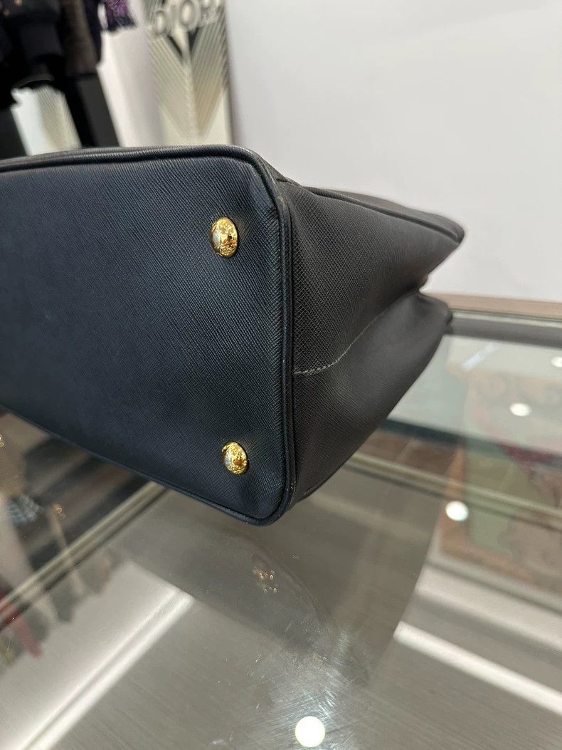 Prada Prada Black Saffiano Leather Shoulder Bag Size ONE SIZE - 6 Thumbnail