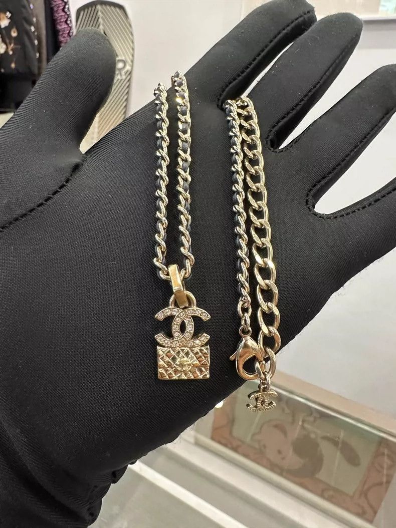 Chanel Chanel Gold Logo Choker Necklace 45cm Size ONE SIZE - 5 Thumbnail