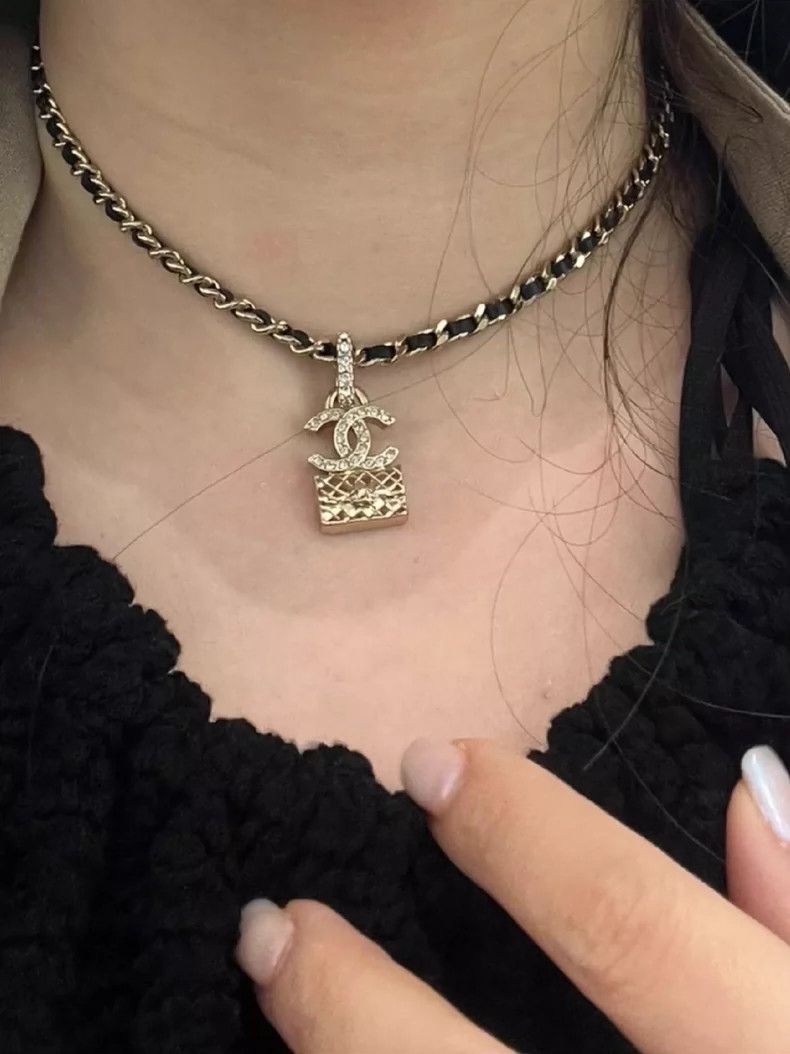 Chanel Chanel Gold Logo Choker Necklace 45cm Size ONE SIZE - 2 Thumbnail