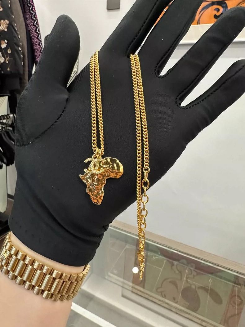 Chanel Chanel African Map Logo Gold Pendant Necklace Size ONE SIZE - 3 Thumbnail