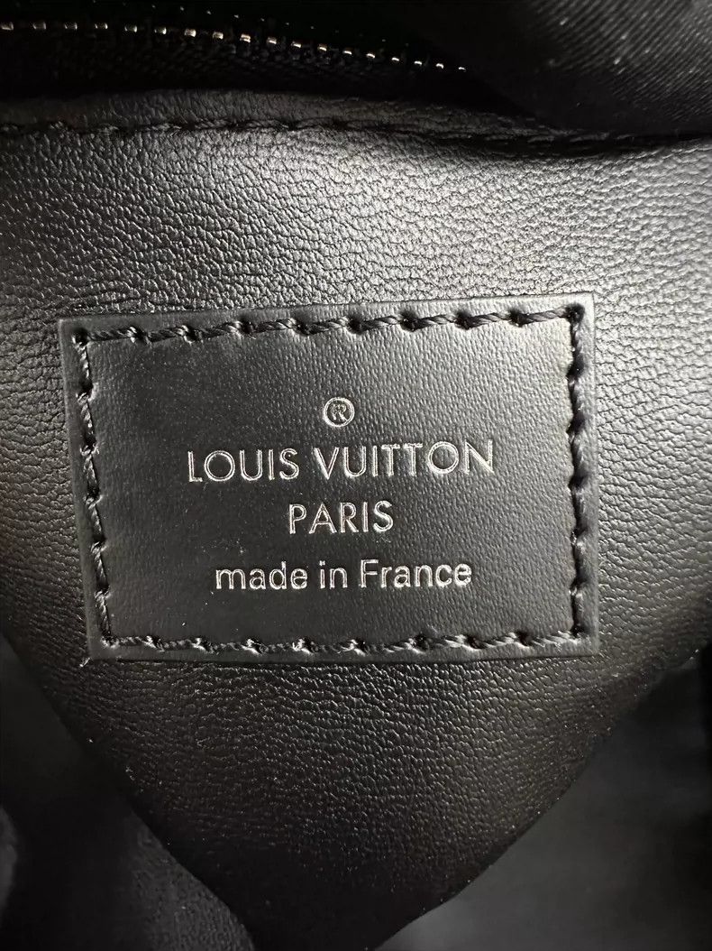 Louis Vuitton Louis Vuitton Black-Blue Checkered DOPP Bag Size ONE SIZE - 8 Thumbnail