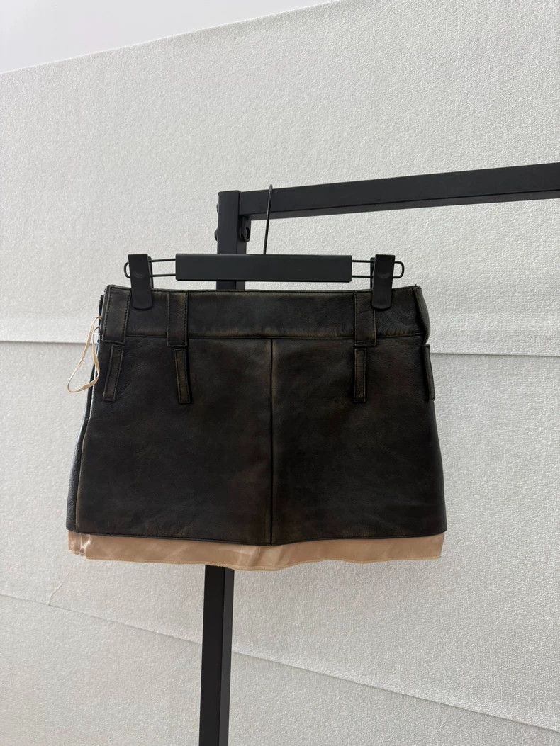 Miu Miu Miu Miu Logo Distressed Lambskin Skirt Size 38" / US 16 / IT 52 - 2 Thumbnail