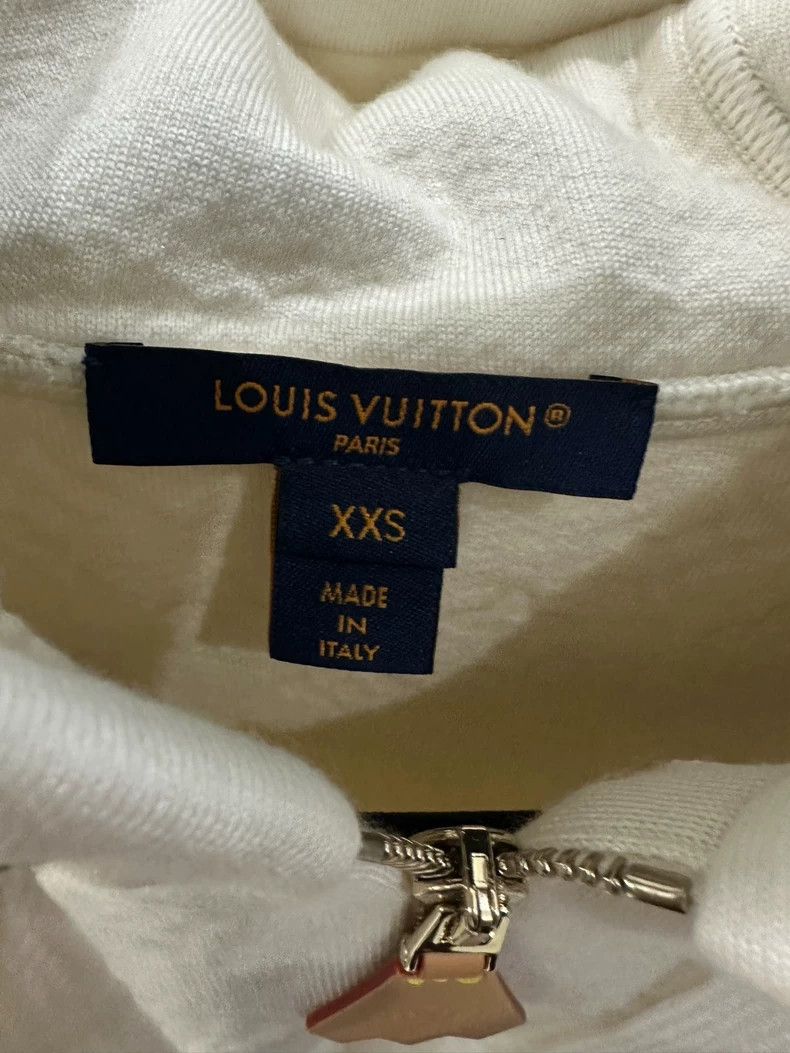 Louis Vuitton Louis Vuitton Hooded Full Print Jacket Size XXS / US 00 / IT 34 - 2 Thumbnail