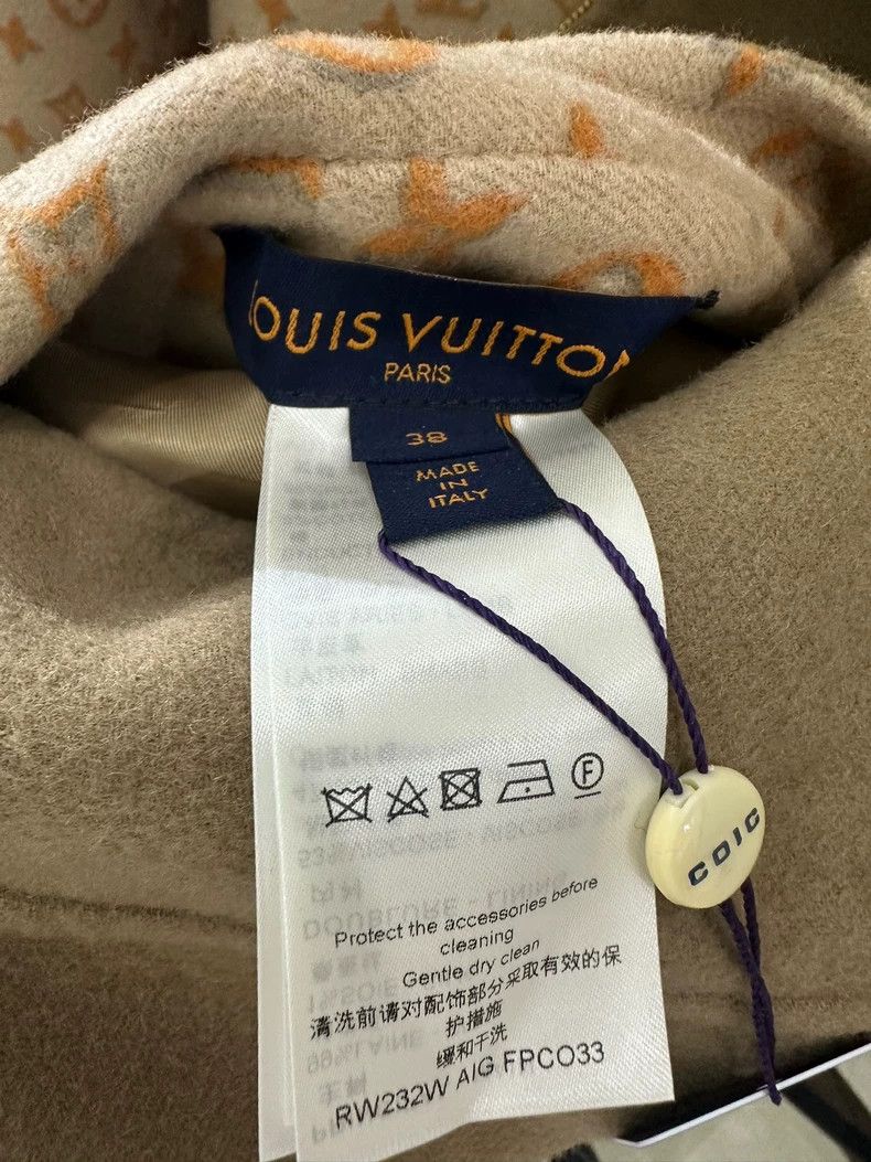 Louis Vuitton Louis Vuitton Reversible Hooded Jacket Size M / US 6-8 / IT 42-44 - 2 Thumbnail