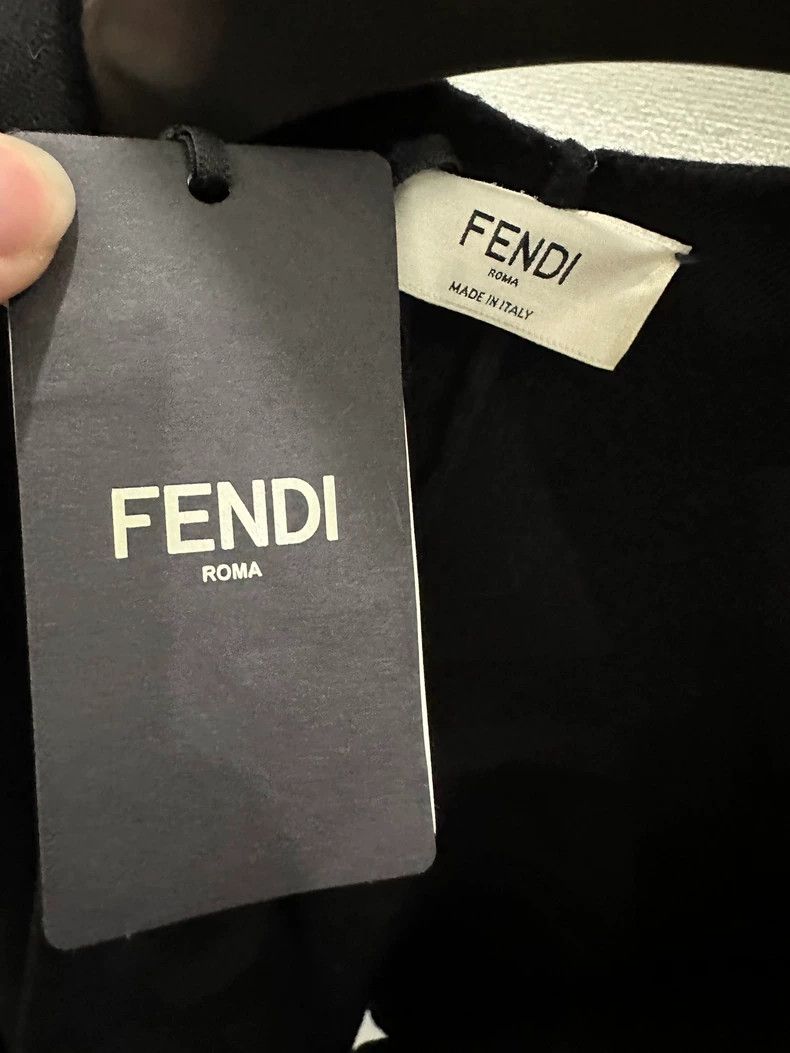 Fendi Fendi Double-Sided Black Cape with Tags Size ONE SIZE - 2 Thumbnail