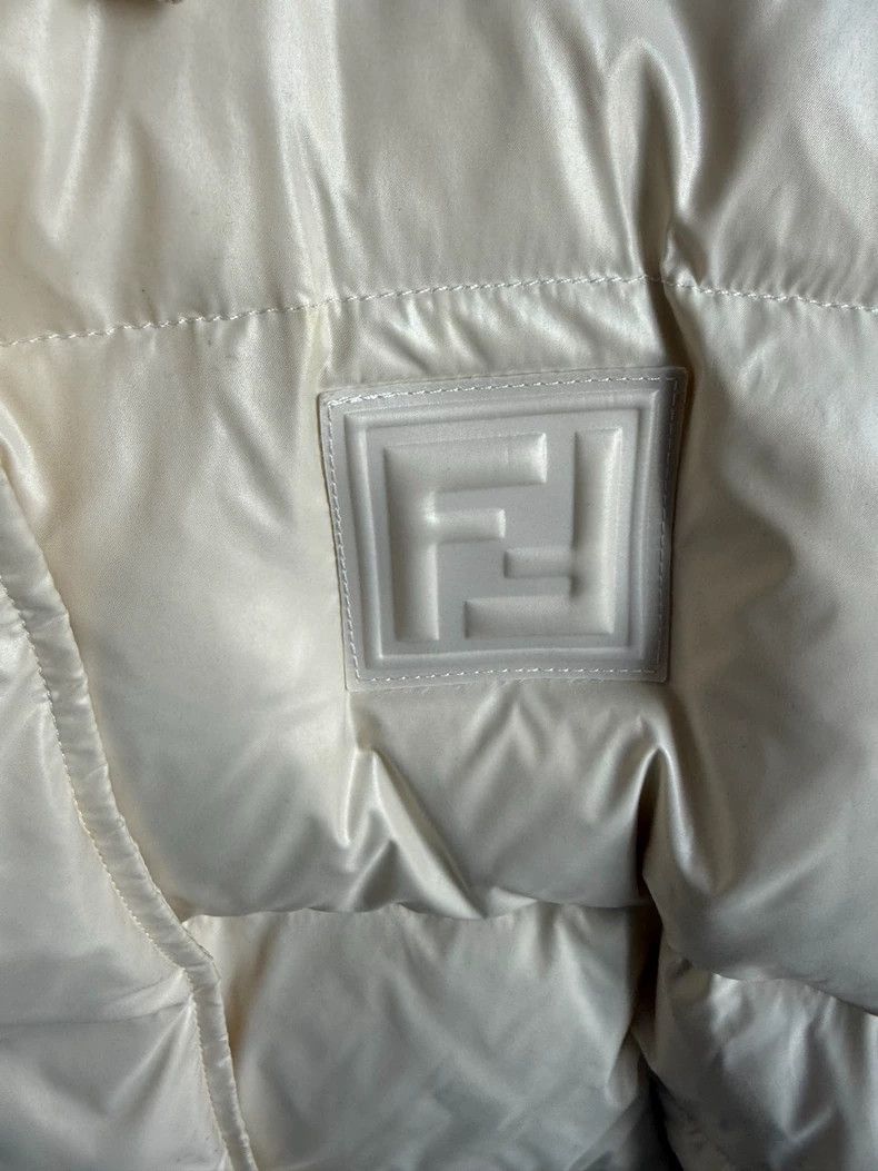 Fendi Fendi Hooded Quilted Jacket in White Size M / US 6-8 / IT 42-44 - 2 Thumbnail