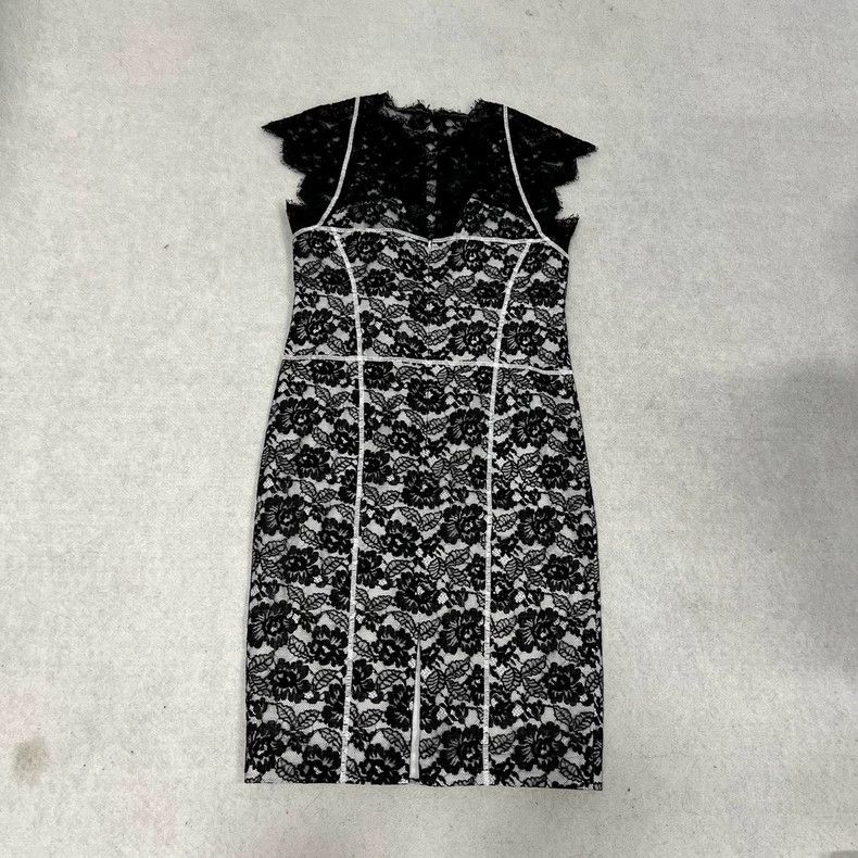 Chanel Chanel Lace Dress from Ginza Collection Size M / US 6-8 / IT 42-44 - 2 Thumbnail