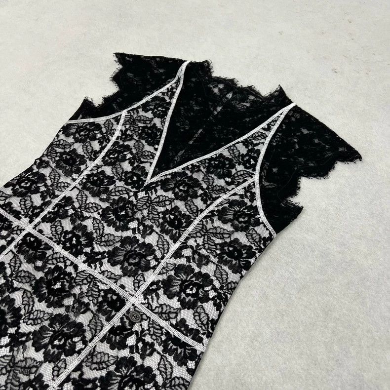 Chanel Chanel Lace Dress from Ginza Collection Size M / US 6-8 / IT 42-44 - 3 Thumbnail