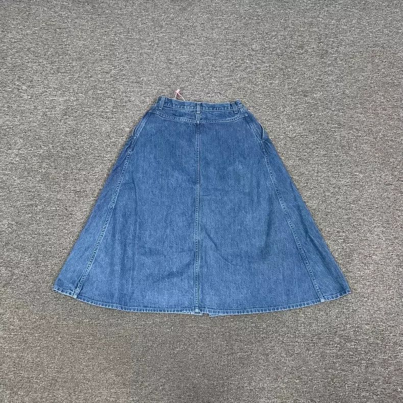 Gucci Gucci Red Green Embroidered Denim Skirt Size 40" / US 18 - 3 Thumbnail
