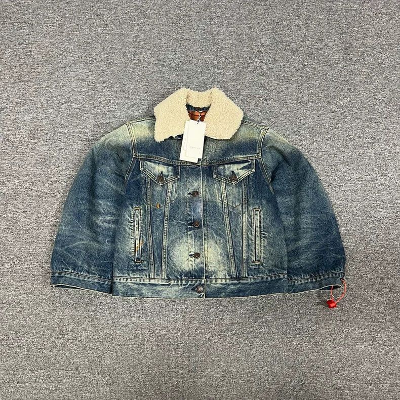 Gucci Gucci Denim Jacket with Leopard Fur Collar Size M / US 6-8 / IT 42-44 - 2 Thumbnail