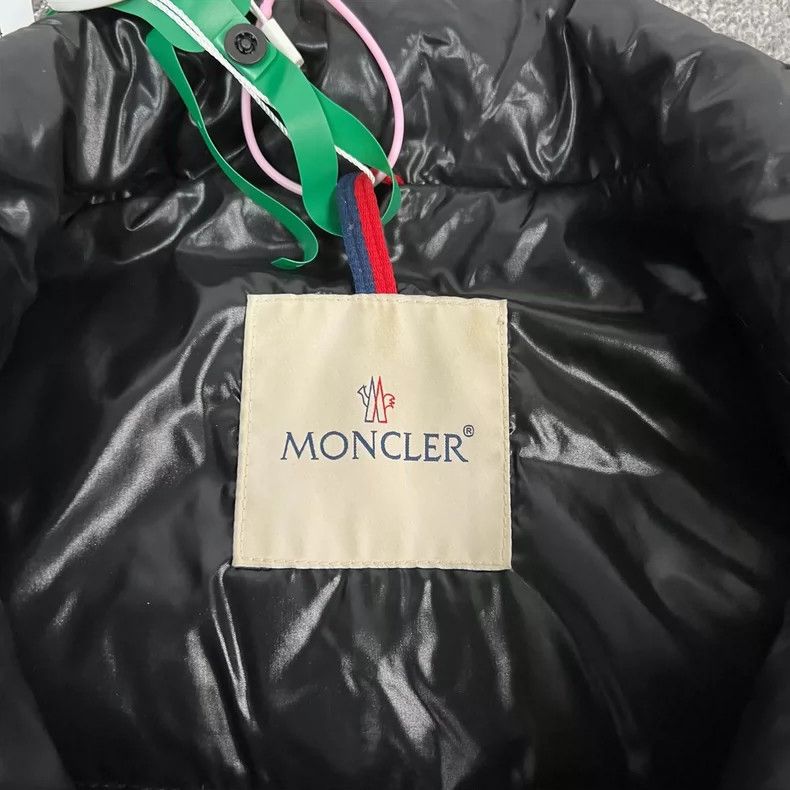 Moncler Moncler Ghany Down Vest in Size 5 Size XL / US 12-14 / IT 48-50 - 5 Thumbnail