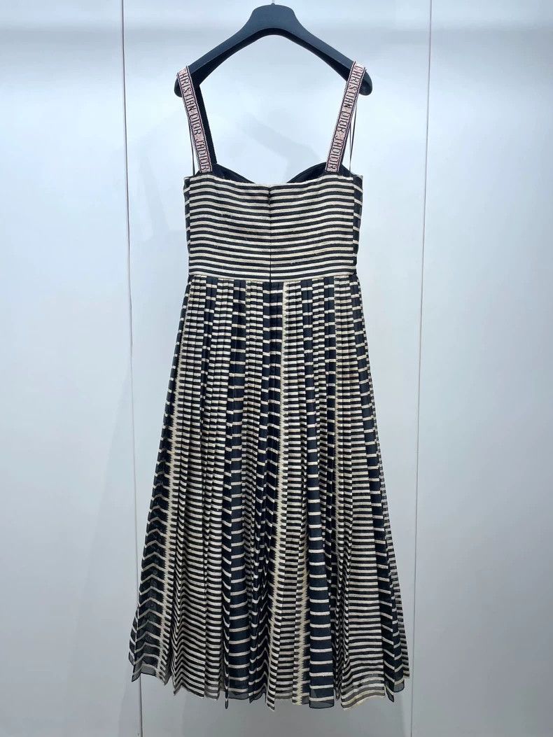 Dior Dior Striped Pleated Dress with Beads Size M / US 6-8 / IT 42-44 - 2 Thumbnail