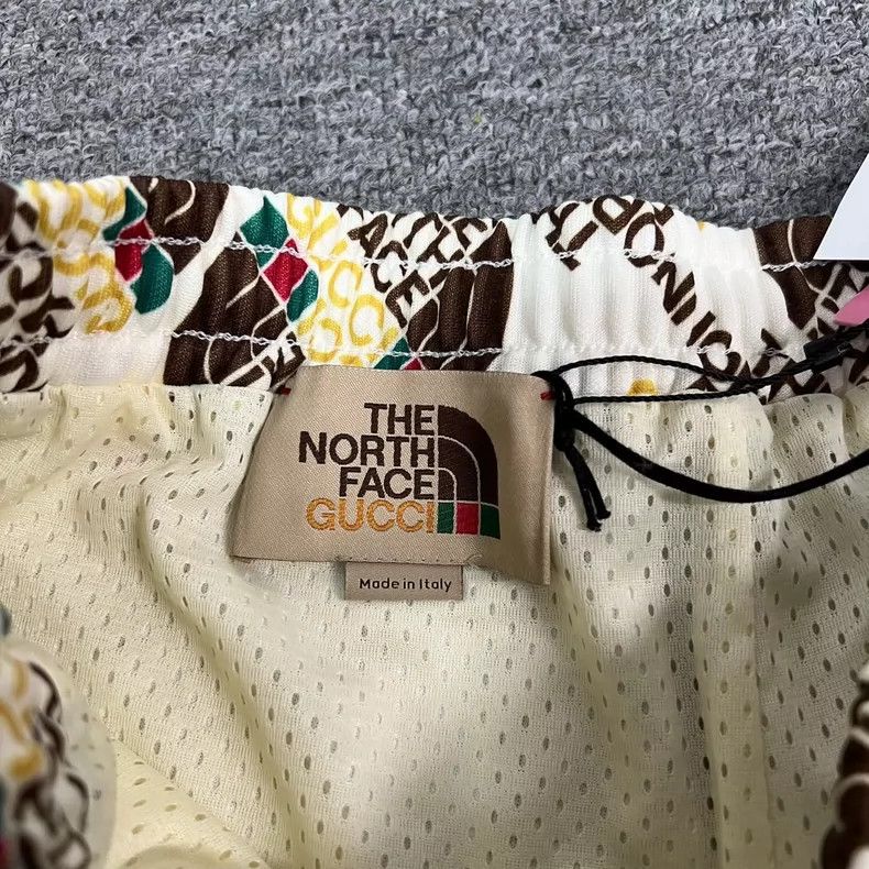 Gucci Gucci TNF Casual Shorts Size M Size 30" / US 8 / IT 44 - 4 Thumbnail