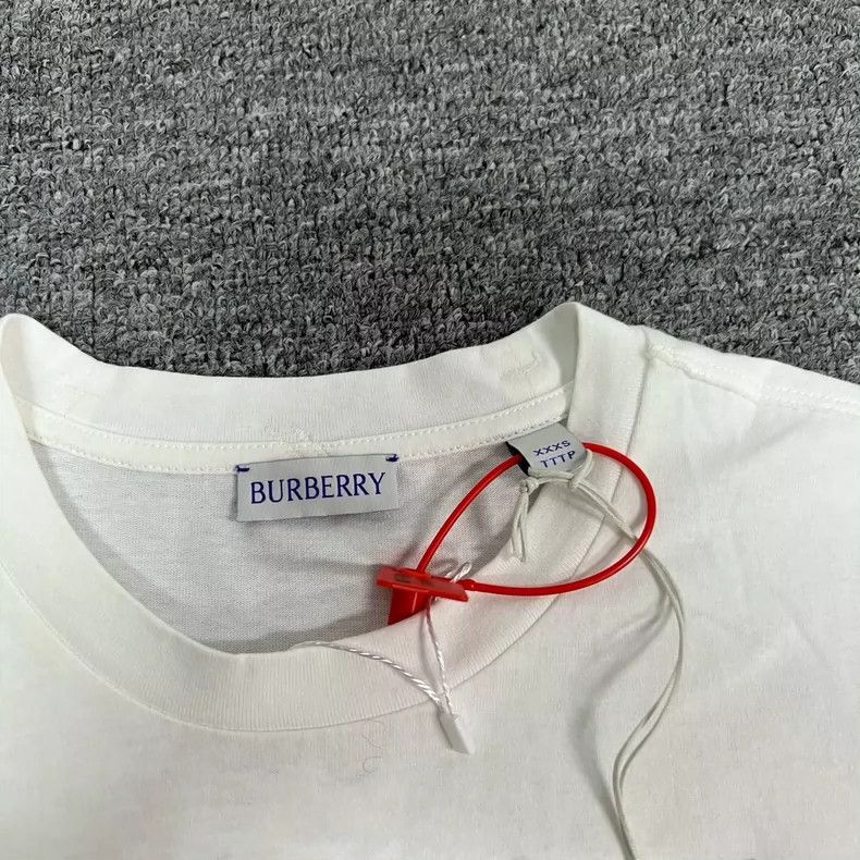 Burberry Burberry Logo Short Sleeve T-Shirt in White Size XXS / US 00 / IT 34 - 5 Thumbnail