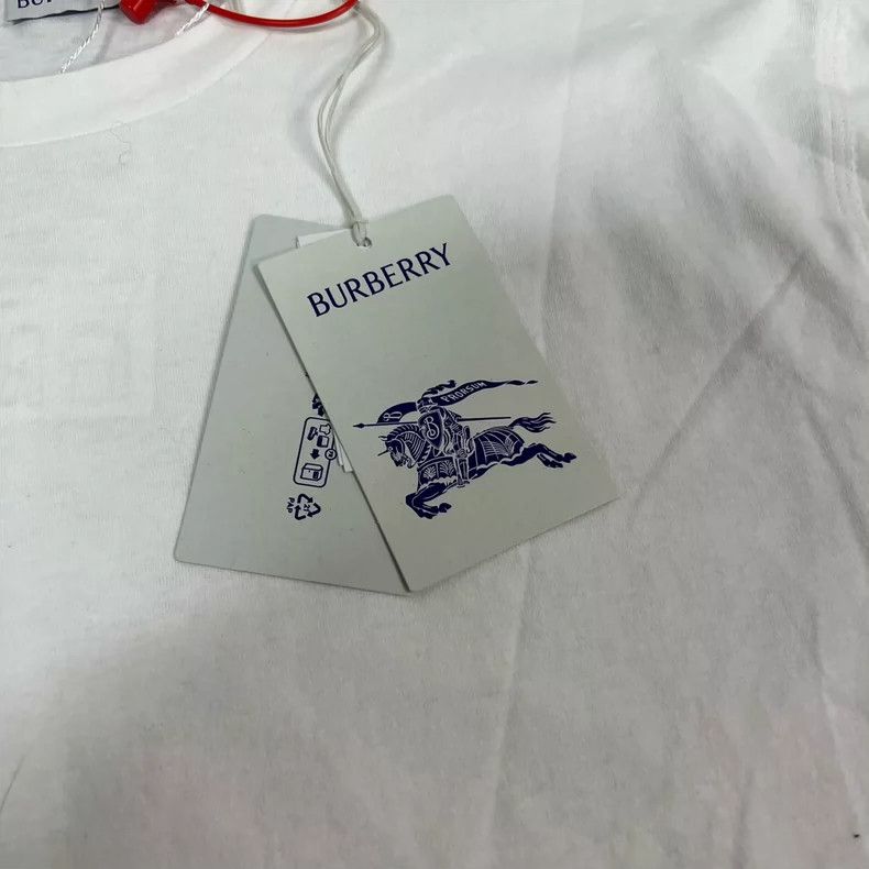 Burberry Burberry Logo Short Sleeve T-Shirt in White Size XXS / US 00 / IT 34 - 4 Thumbnail