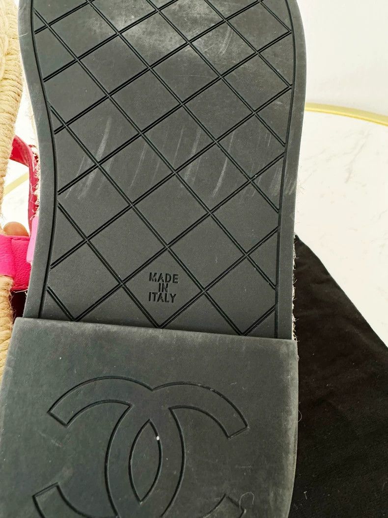 Chanel Chanel Pink Sandals Size 36 Size US 6 / IT 36 - 7 Thumbnail