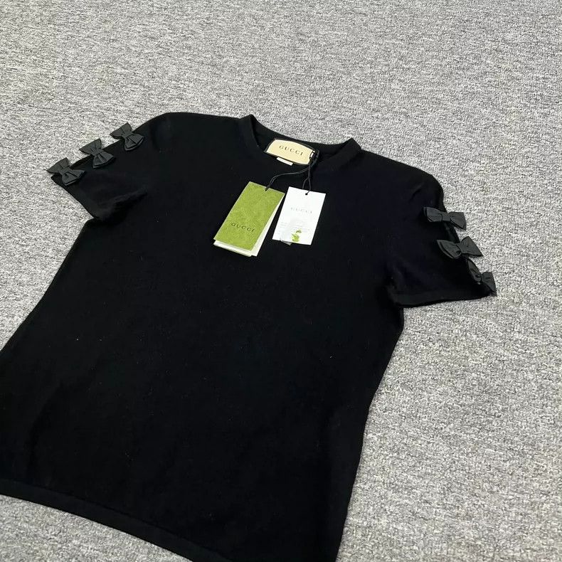 Gucci Gucci Knit Short Sleeve Top with Bow Size M / US 6-8 / IT 42-44 - 3 Thumbnail