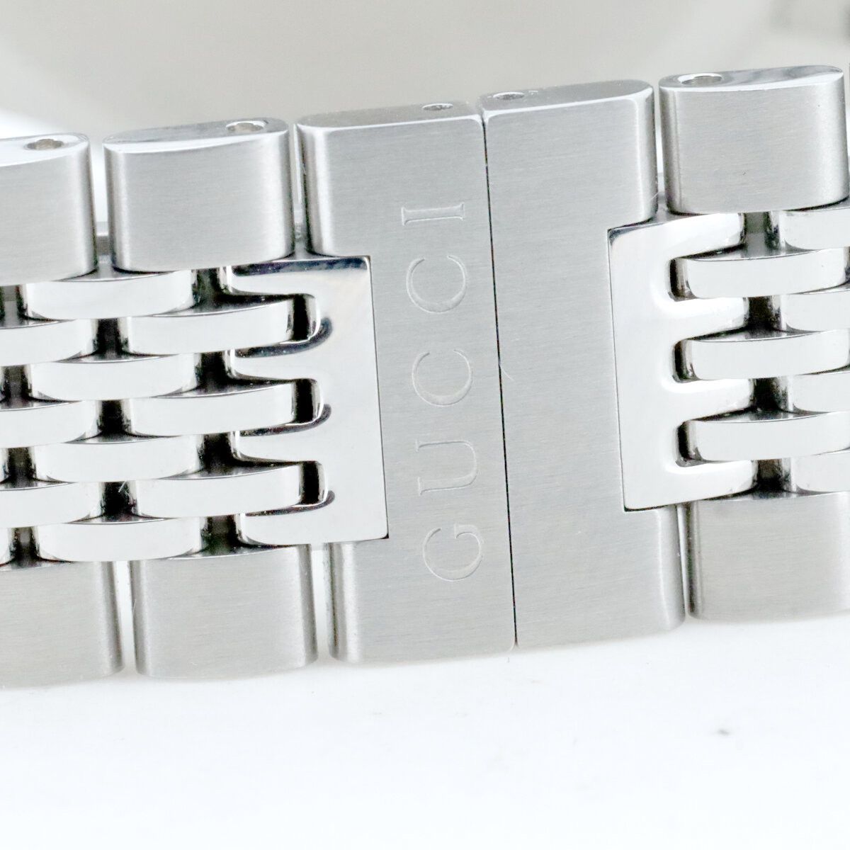Gucci Gucci Gucci Timeless Stainless Steel Watch Metal Quartz YA1264106 DUTY FREE for USA Size ONE SIZE - 6 Thumbnail