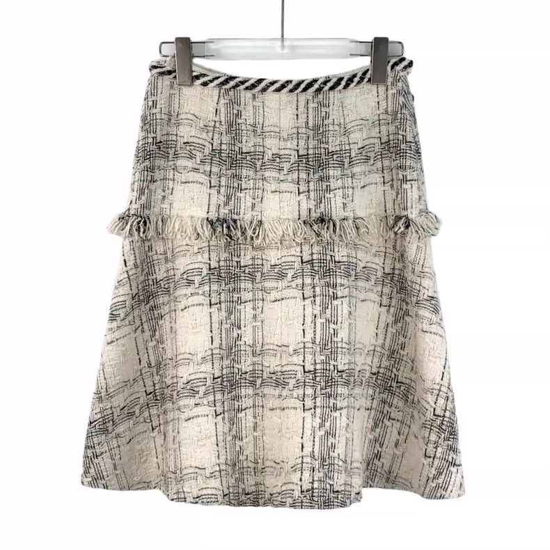 Chanel Chanel Beige Fringe Wool Tweed Skirt Size 34" / US 12 / IT 48 - 2 Thumbnail