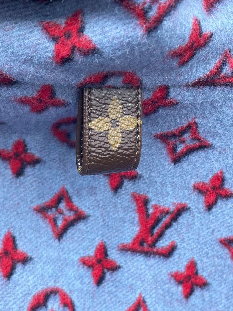 Louis Vuitton LV Logo Wool Zip Jacket Size XS / US 0-2 / IT 36-38 - 3 Thumbnail