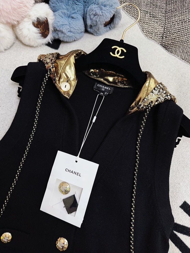 Chanel Chanel Gold Sequin Hooded Knit Vest Size XS / US 0-2 / IT 36-38 - 3 Thumbnail