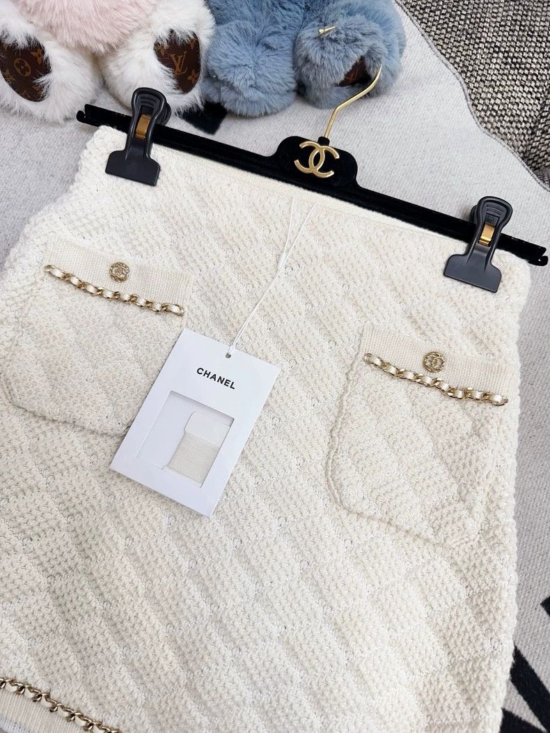 Chanel Chanel Cream Knit Skirt with Pockets Size 34" / US 12 / IT 48 - 3 Thumbnail