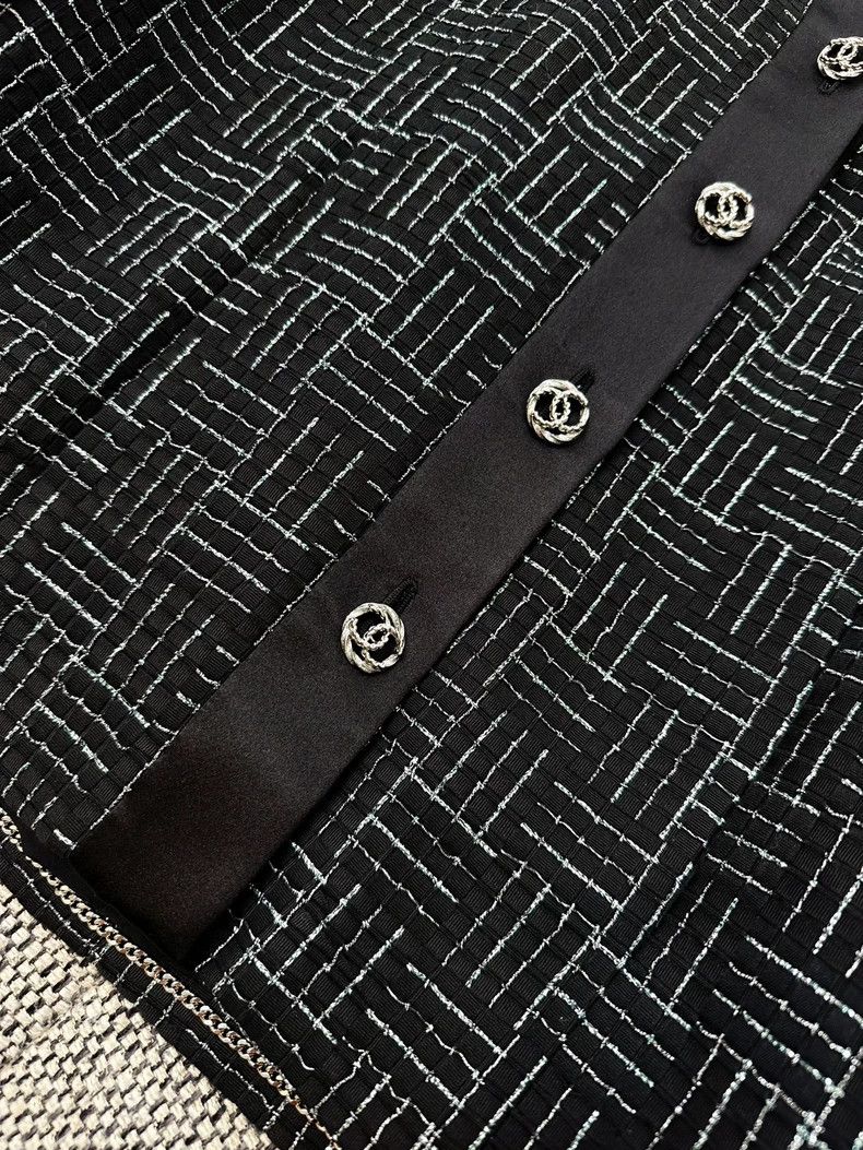 Chanel Chanel Black Mosaic Pattern Coat Size M / US 6-8 / IT 42-44 - 4 Thumbnail