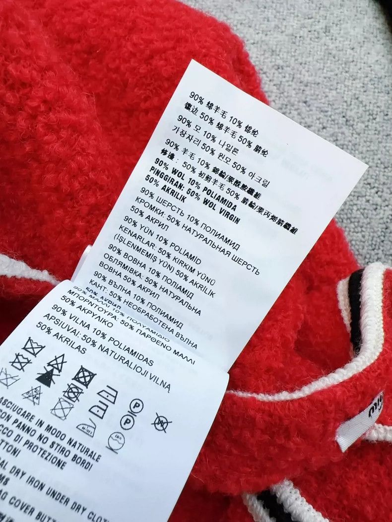 Prada Miu Miu Red Knit Skirt with Pockets Size 42" / US 20 - 6 Thumbnail