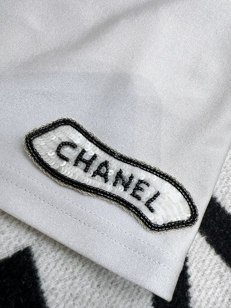 Chanel Chanel Silver Grey Embroidered Tank Top Size S / US 4 / IT 40 - 4 Thumbnail