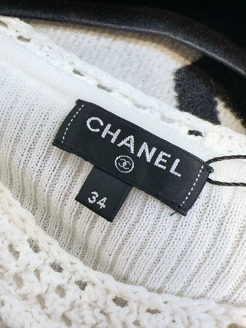 Chanel CHANEL Cream Long Sleeve Knit Lace Top Size XS / US 0-2 / IT 36-38 - 6 Thumbnail