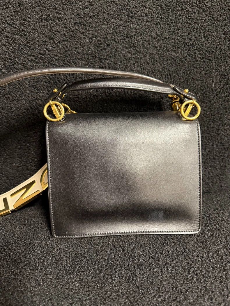 Fendi Fendi Logo Black Shoulder Bag Size ONE SIZE - 2 Thumbnail