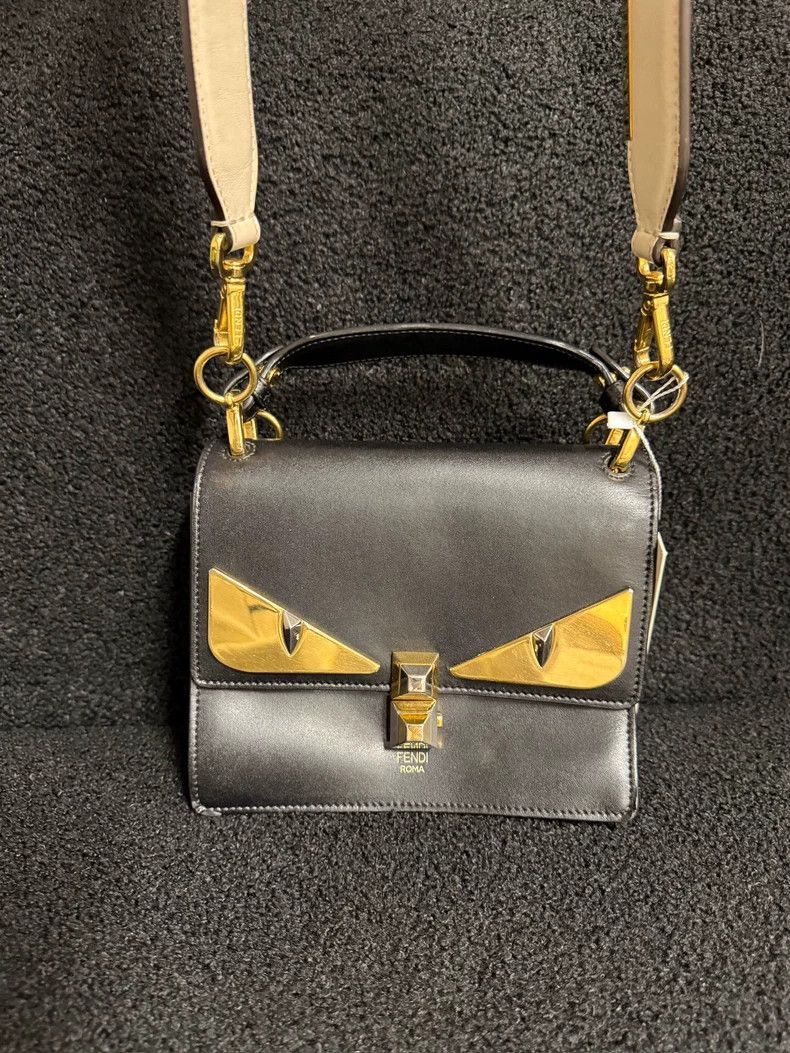 Fendi Fendi Logo Black Shoulder Bag Size ONE SIZE - 3 Thumbnail